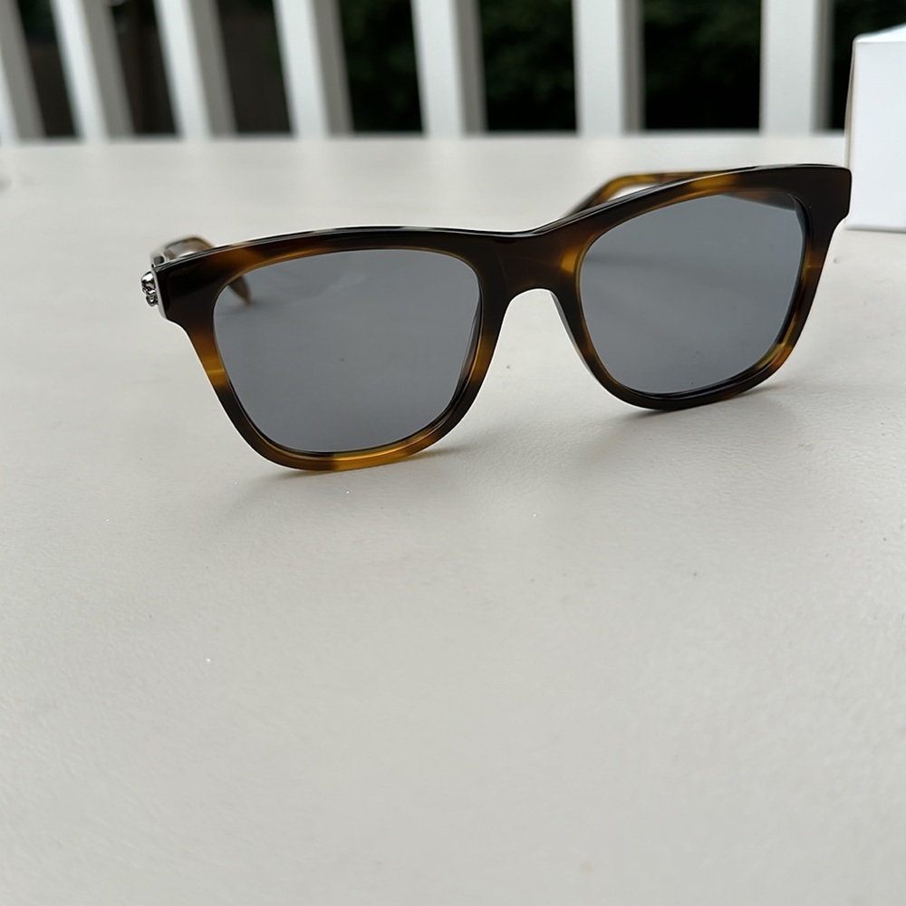 Alexander McQueen AMO158S unisex 54mm Sunglasses